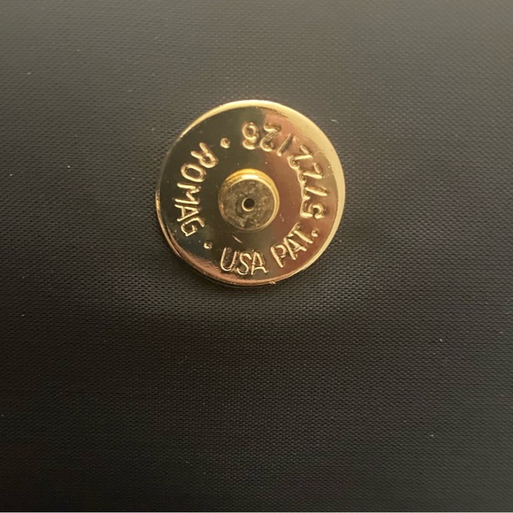 BUENO Evening Collection Velvet Embroidered Holiday Crossbody - Picture 9 of 11